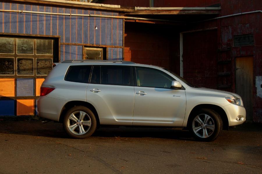  Toyota Highlander Sport 2008 года  (фото 14 из 57)